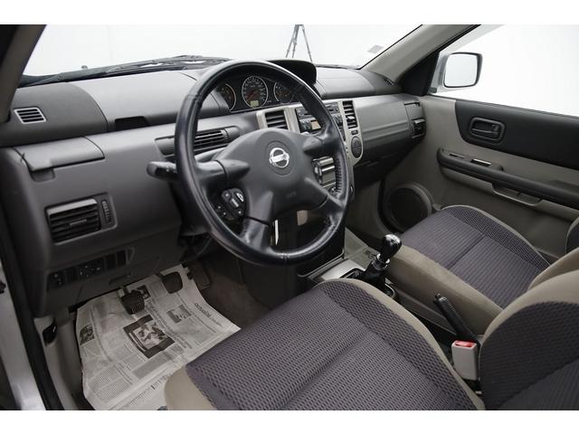 Nissan X-Trail image 8