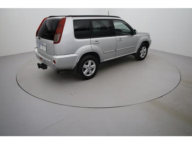 Nissan X-Trail image 7