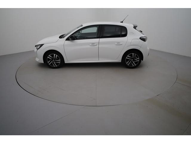 Peugeot 208 image 1