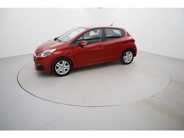 Peugeot 208 image 5