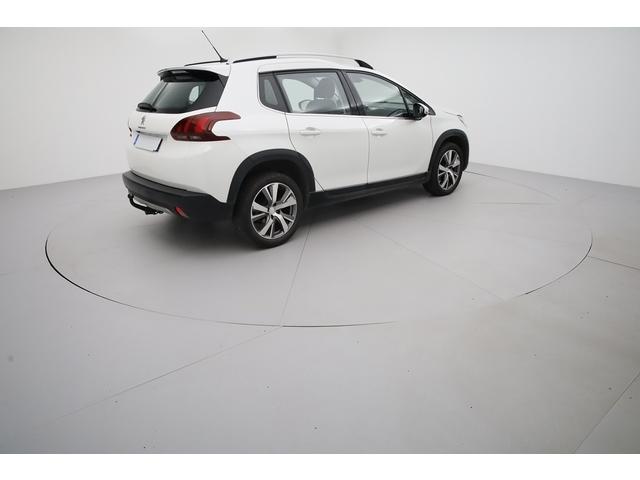 Peugeot 2008 image 9