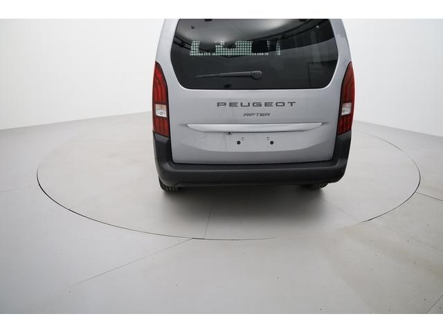 Peugeot Rifter image 8