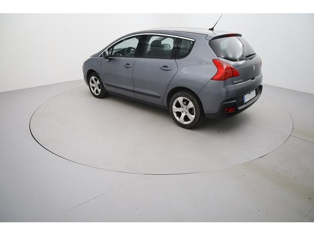 Peugeot 3008 image 2