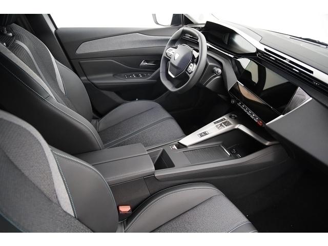 Peugeot 308 image 8