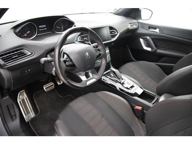 Peugeot 308 image 1