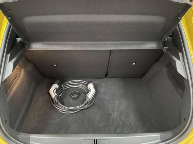 Peugeot 208 image 3