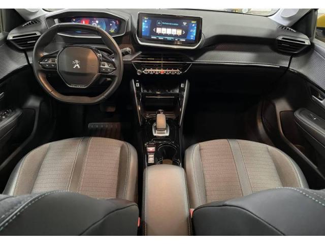 Peugeot 208 image 9