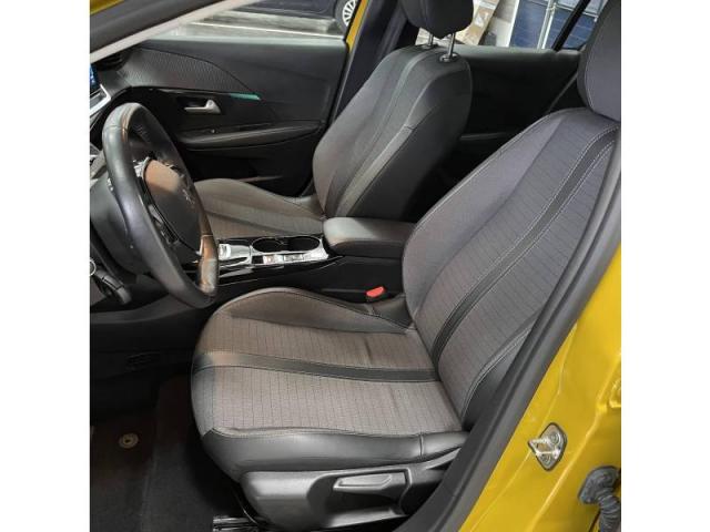 Peugeot 208 image 1