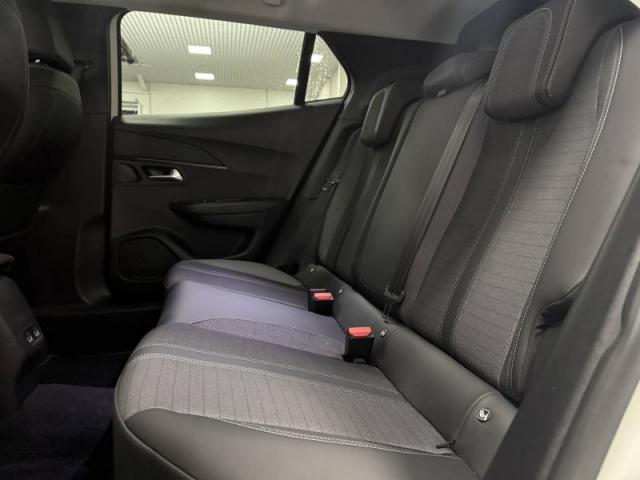 Peugeot 2008 image 9