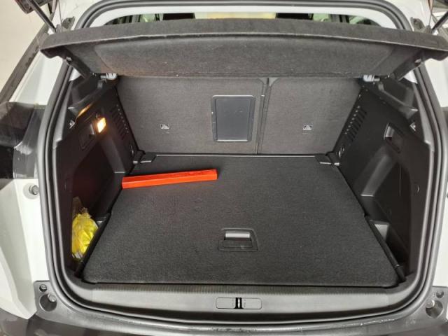 Peugeot 3008 image 2