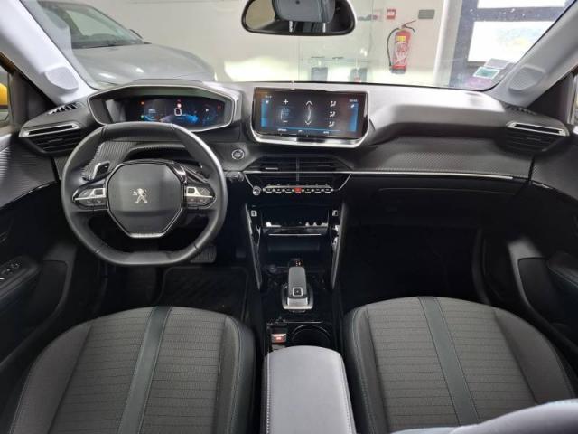 Peugeot 208 image 3