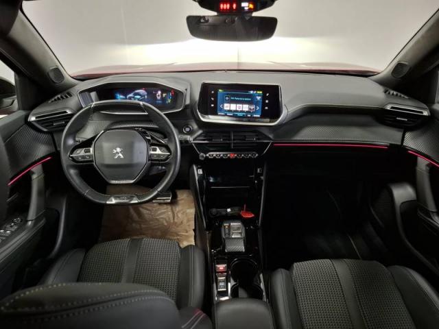 Peugeot 2008 image 1