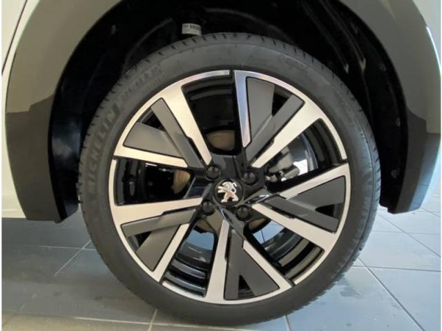 Peugeot 208 image 6