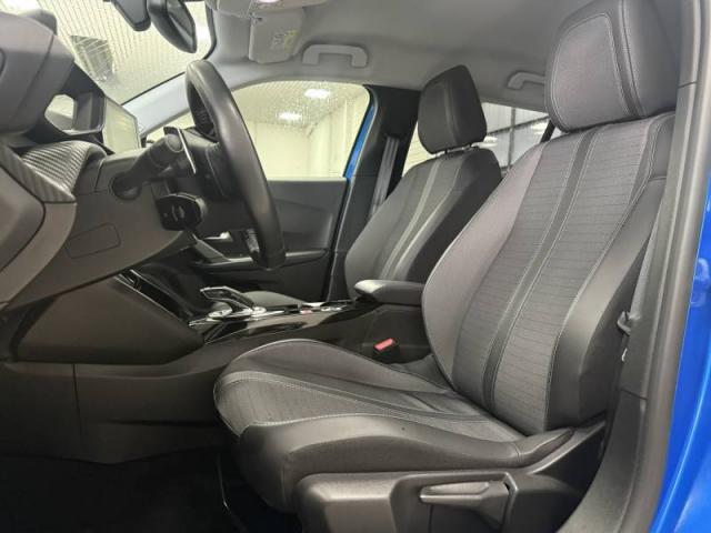 Peugeot 2008 image 2