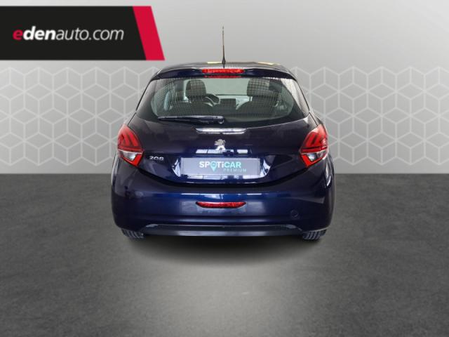 Peugeot 208 image 8