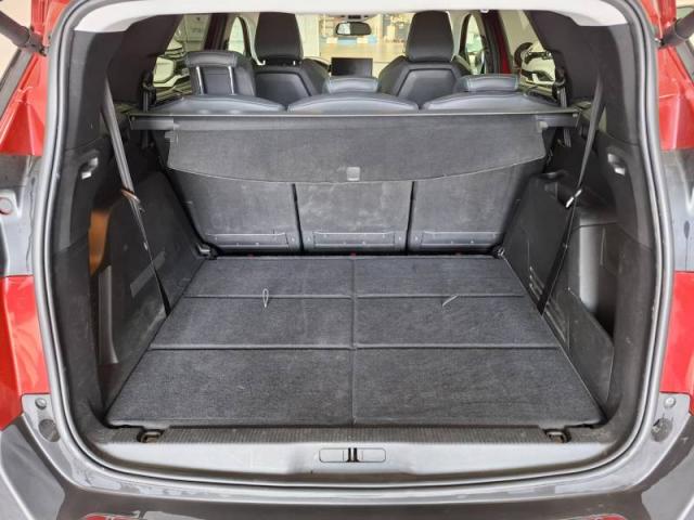 Peugeot 5008 image 4