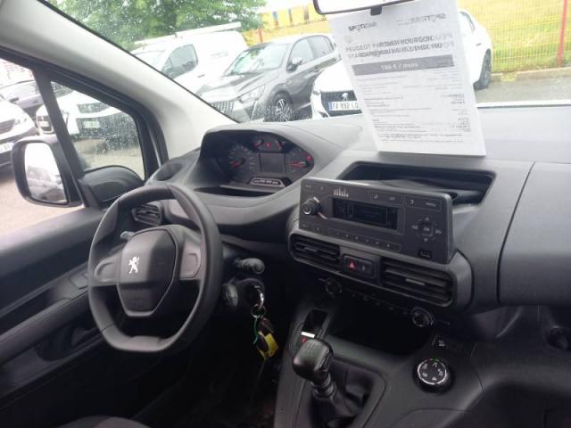 Peugeot Partner image 2