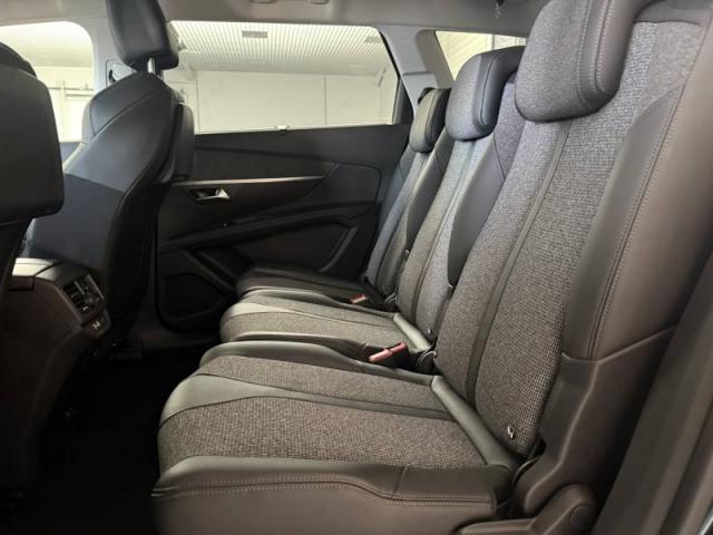 Peugeot 5008 image 6