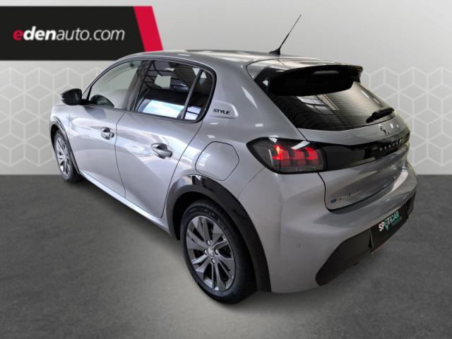 Peugeot 208 image 1
