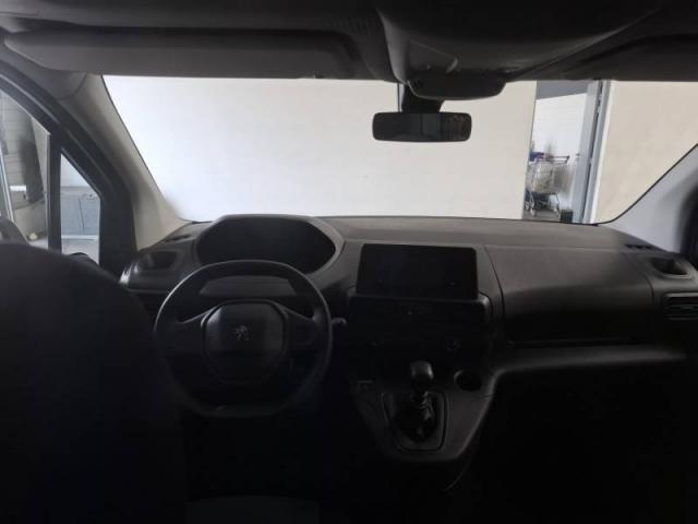 Peugeot Partner image 2