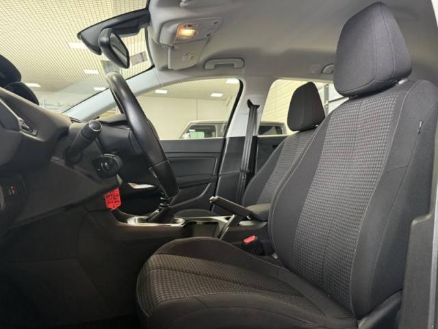 Peugeot 308 image 6