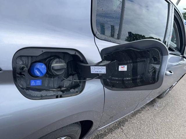 Peugeot 308 image 8