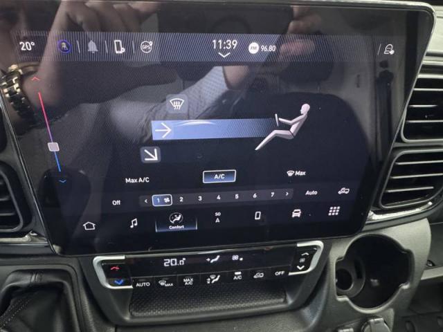 Peugeot Boxer image 8