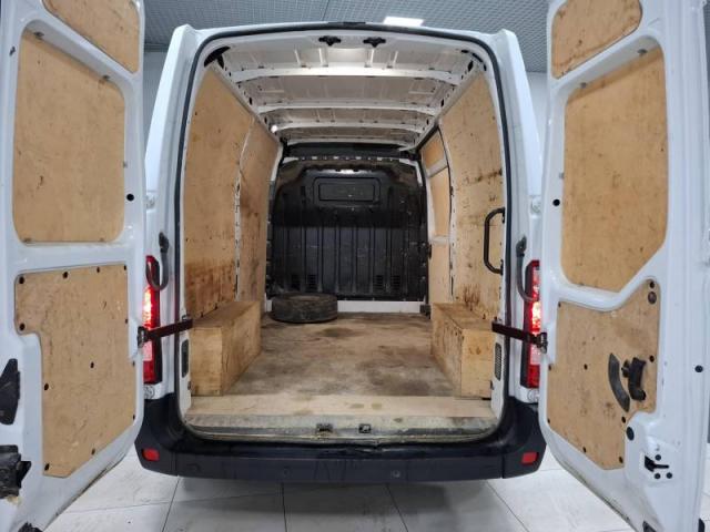 Renault Master image 8