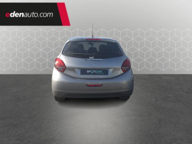 Peugeot 208 image 9
