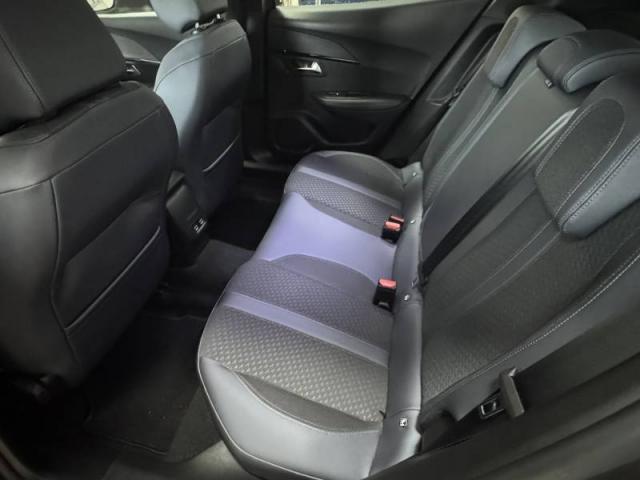 Peugeot 2008 image 7