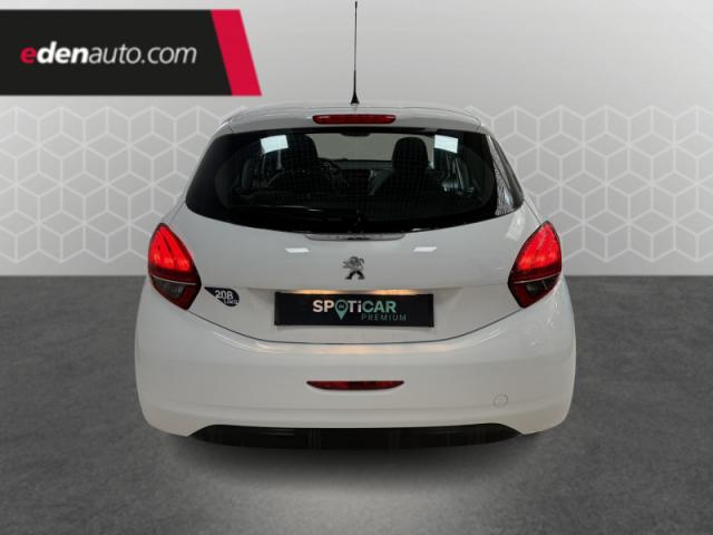 Peugeot 208 image 8