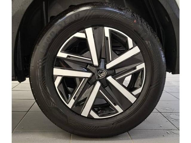 Peugeot 2008 image 7