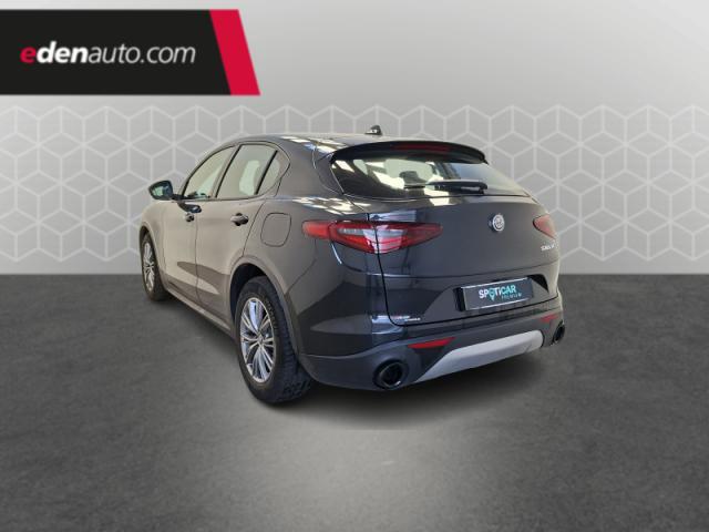 Alfa Romeo Stelvio image 7