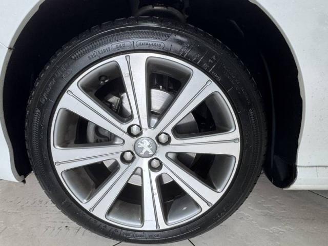 Peugeot 308 image 7