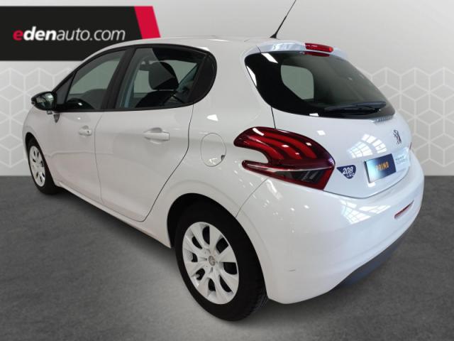 Peugeot 208 image 2
