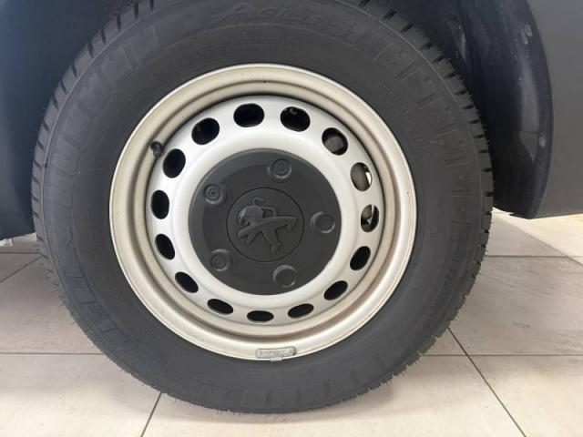 Peugeot Expert image 9