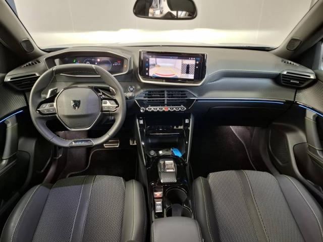 Peugeot 2008 image 8
