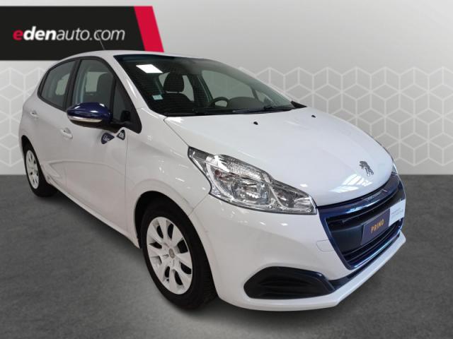 Peugeot 208 image 8