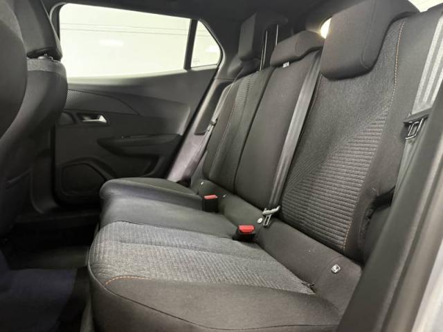 Peugeot 2008 image 3