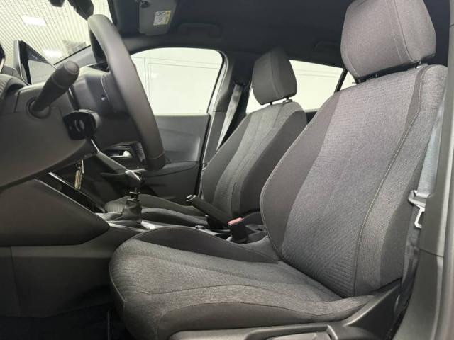 Peugeot 2008 image 9