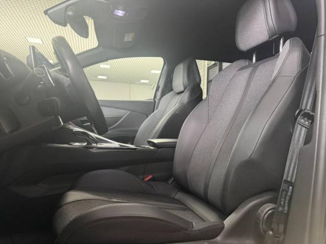 Peugeot 3008 image 8