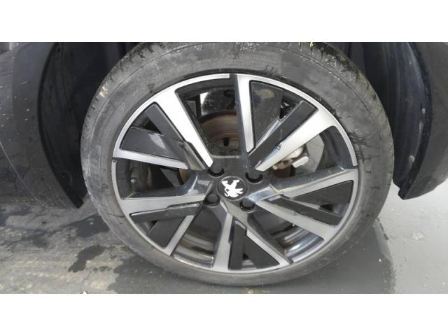 Peugeot 208 image 7