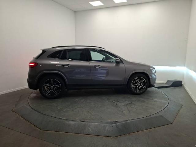 Mercedes Benz Gla image 2