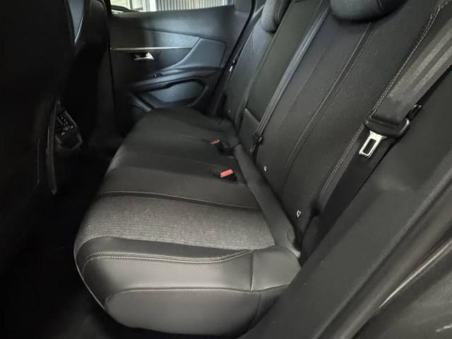Peugeot 3008 image 1