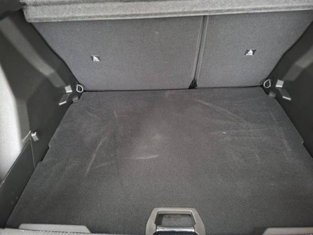 Peugeot 2008 image 9