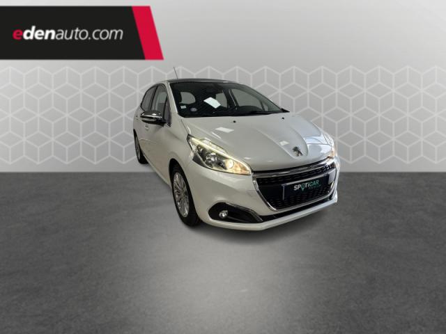 Peugeot 208 image 1
