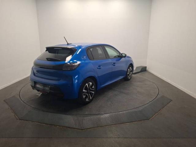Peugeot 208 image 9