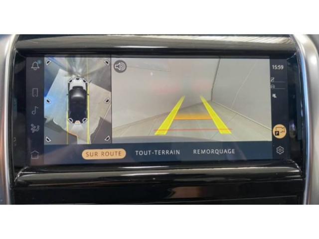 Land Rover Discovery Sport image 2