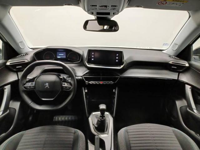 Peugeot 2008 image 3