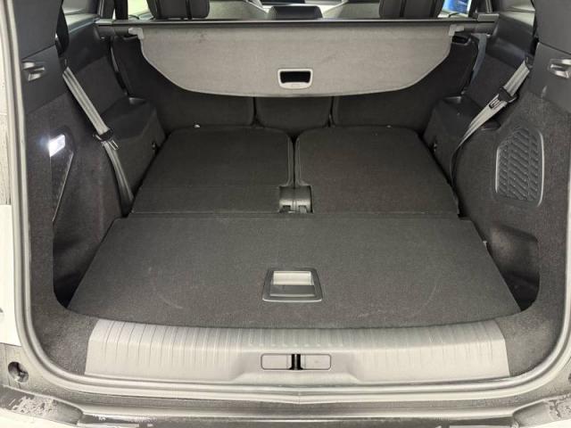 Peugeot 5008 image 2